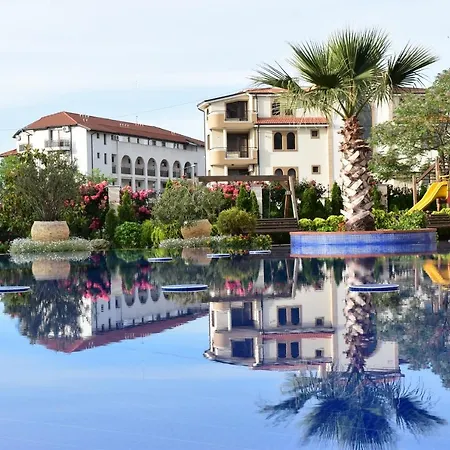 Cascadas - Gorgeous 2 Bedrooms Family Daire *